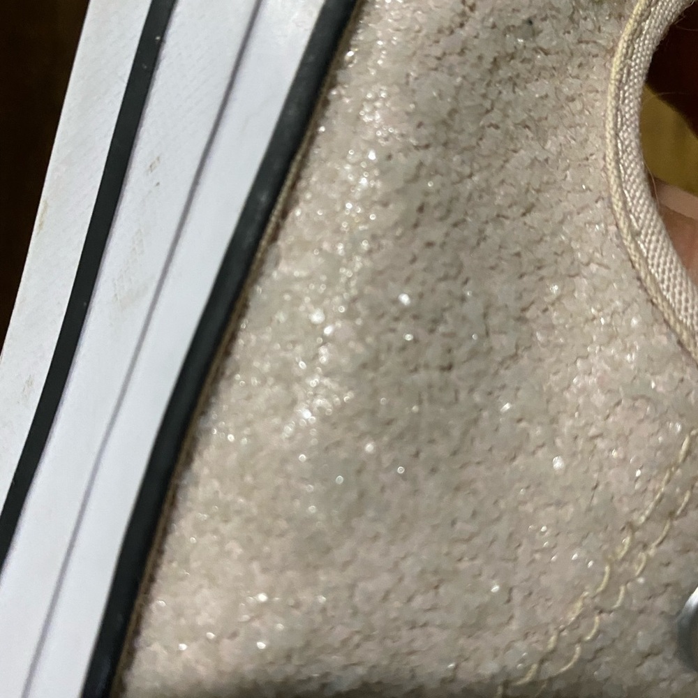 Converse - Picture 3 of 3